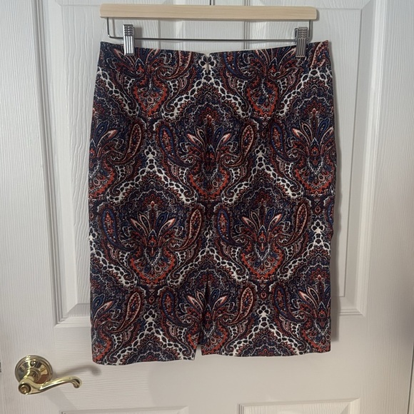 J. Crew Multicolor Paisley Pencil Skirt size 4 runs large - Picture 3 of 3